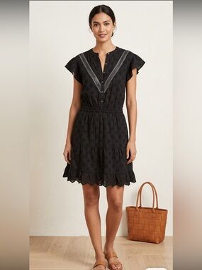 GAP Elegant Black flutter sleeve Lace Blouse